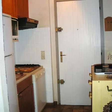 Prázdninový dům Maison De 2 Chambres Avec Terrasse A Borgo *